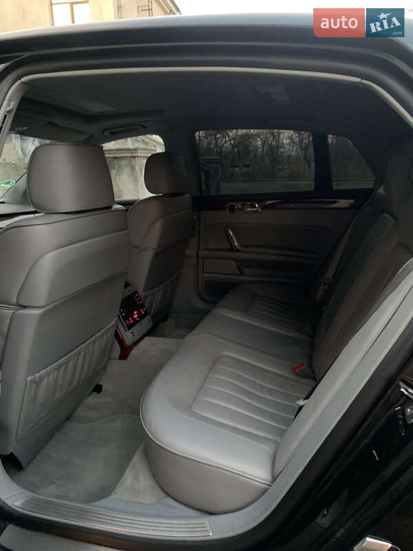 Седан Volkswagen Phaeton 2007 в Калуше