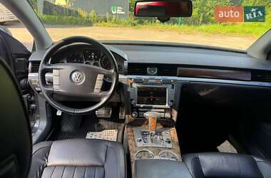Седан Volkswagen Phaeton 2009 в Великих Мостах