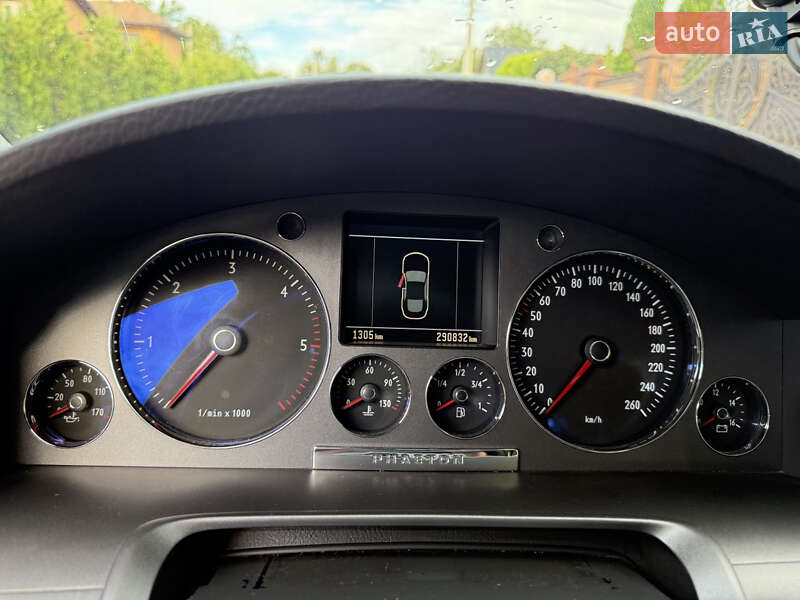 Седан Volkswagen Phaeton 2007 в Александрие