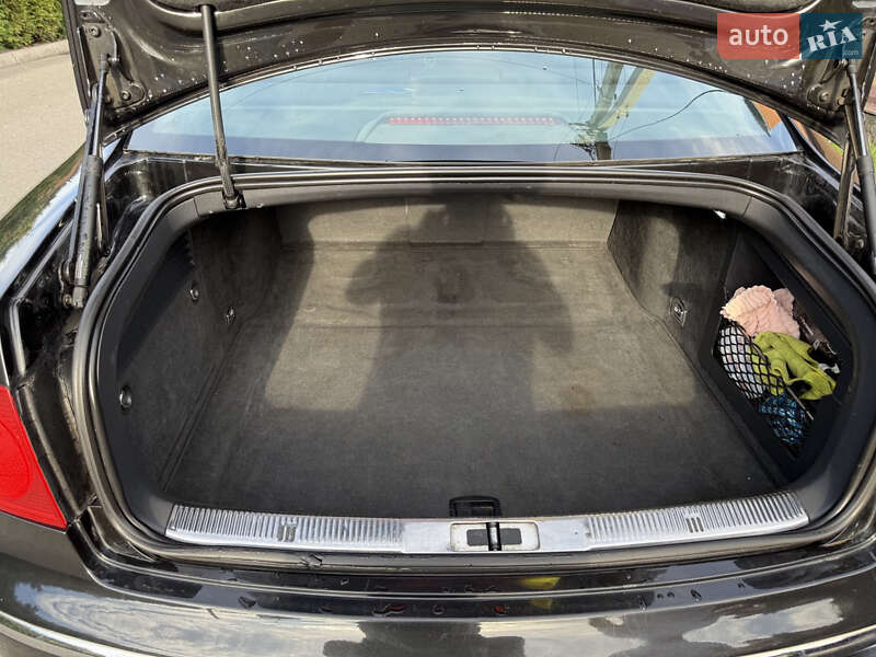 Седан Volkswagen Phaeton 2007 в Александрие