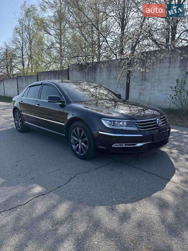 Седан Volkswagen Phaeton 2010 в Умани