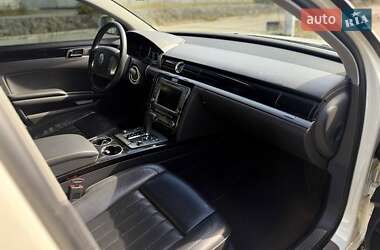 Седан Volkswagen Phaeton 2009 в Малине