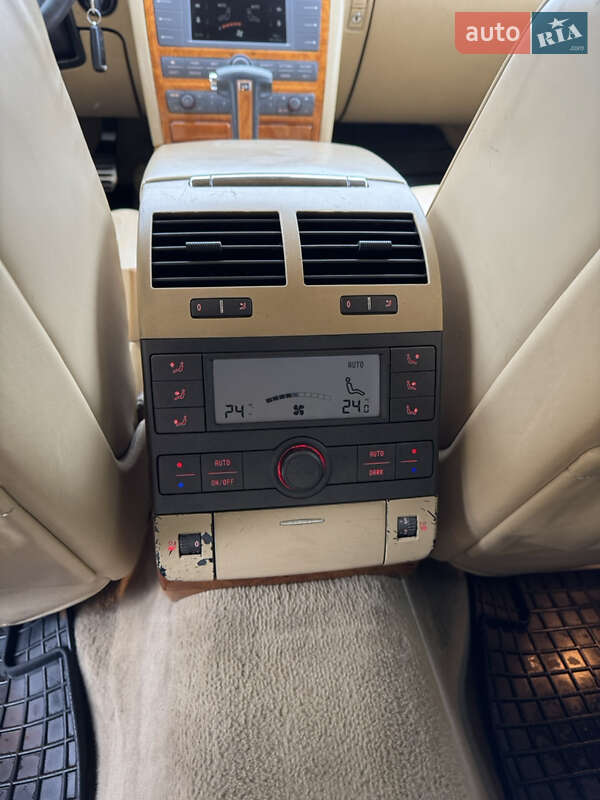 Седан Volkswagen Phaeton 2006 в Одессе