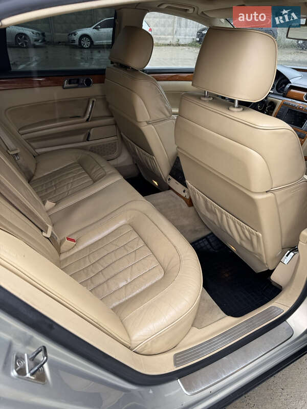 Седан Volkswagen Phaeton 2006 в Одессе