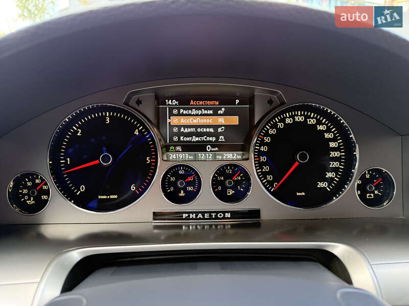 Седан Volkswagen Phaeton 2013 в Львові