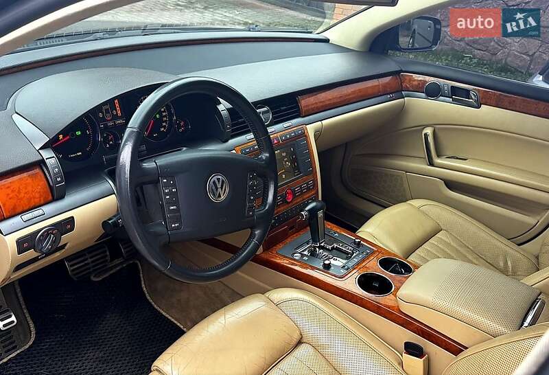 Седан Volkswagen Phaeton 2007 в Житомире