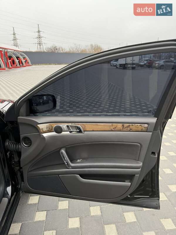 Седан Volkswagen Phaeton 2011 в Полтаве