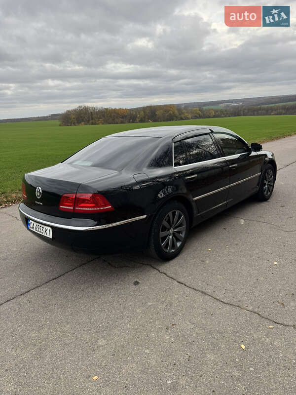 Седан Volkswagen Phaeton 2010 в Умані