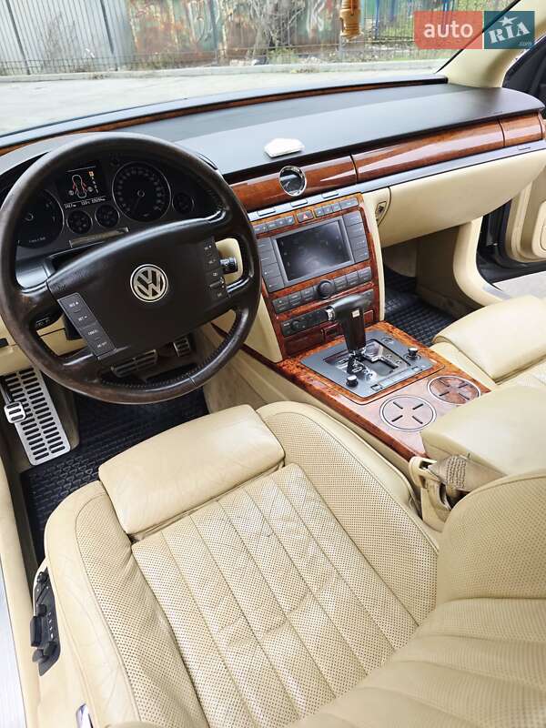 Седан Volkswagen Phaeton 2005 в Одесі