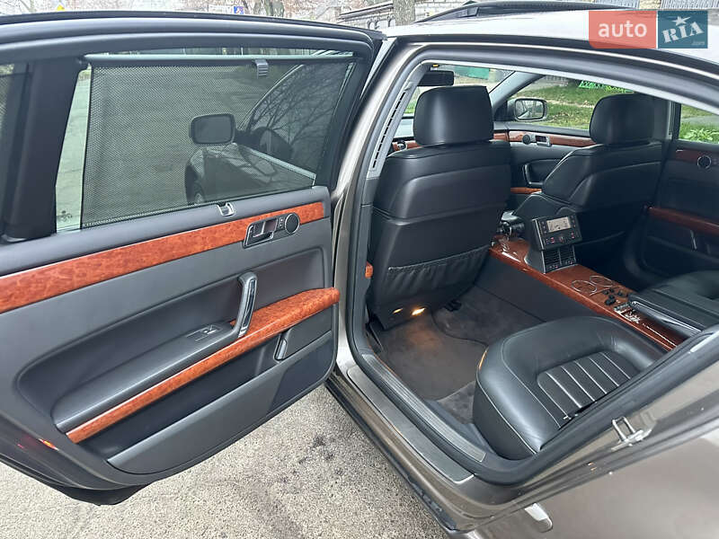 Седан Volkswagen Phaeton 2006 в Києві фото 23 Седан Volkswagen Phaeton 2006 в Києві