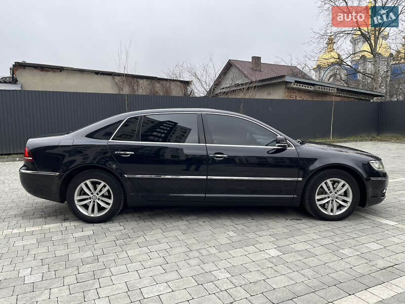 Седан Volkswagen Phaeton 2014 в Івано-Франківську