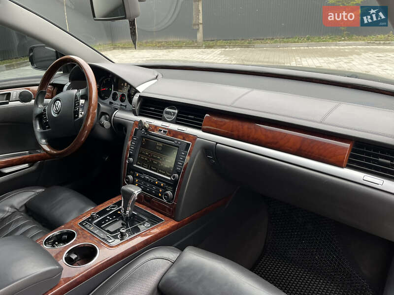 Седан Volkswagen Phaeton 2014 в Івано-Франківську