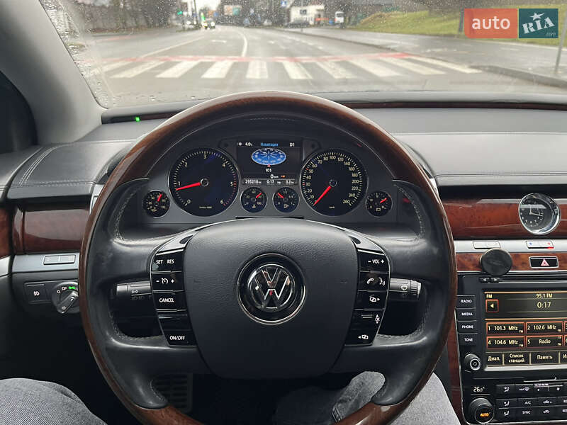 Седан Volkswagen Phaeton 2014 в Івано-Франківську