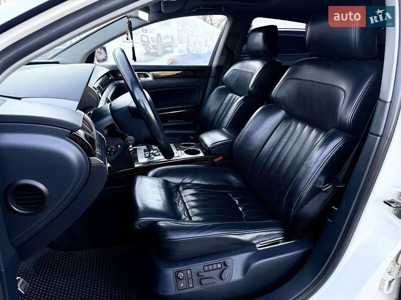 Седан Volkswagen Phaeton 2009 в Днепре