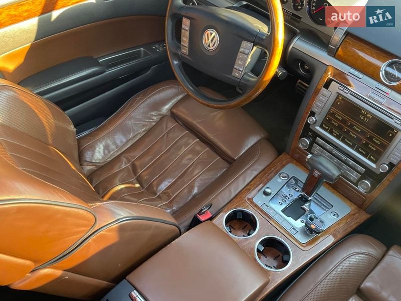 Седан Volkswagen Phaeton 2009 в Николаеве