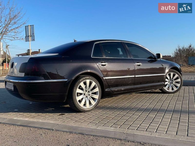 Седан Volkswagen Phaeton 2009 в Николаеве