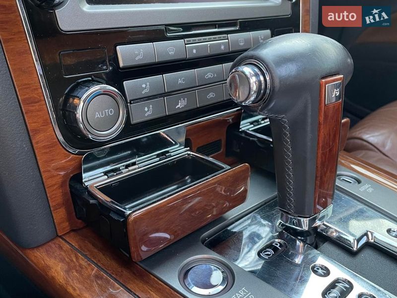 Седан Volkswagen Phaeton 2009 в Николаеве