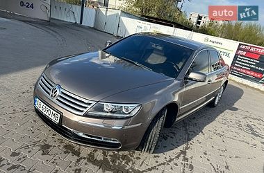Седан Volkswagen Phaeton 2012 в Виннице