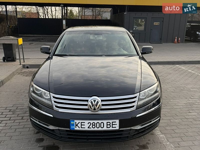 Седан Volkswagen Phaeton 2011 в Днепре