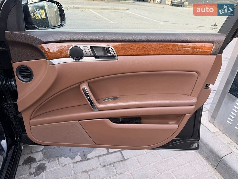 Седан Volkswagen Phaeton 2011 в Днепре