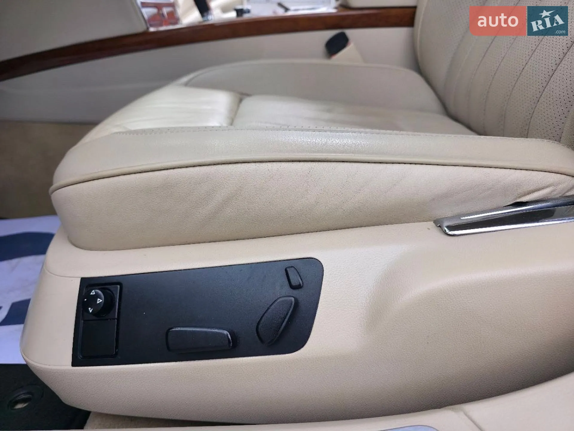 2010 Volkswagen Phaeton - мініатюра 32