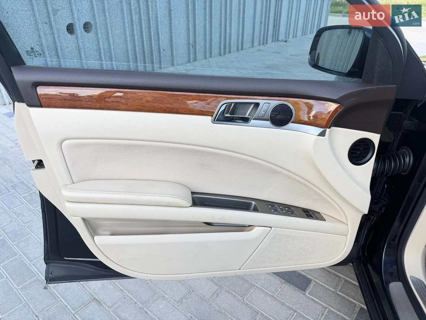 2010 Volkswagen Phaeton - мініатюра 19