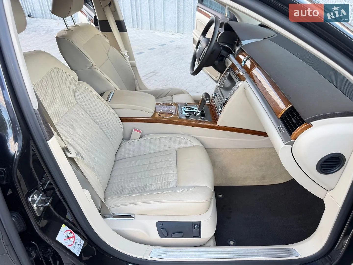 2010 Volkswagen Phaeton - мініатюра 20