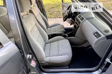 Хэтчбек Volkswagen Pointer 2006 в 