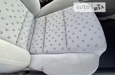 Хэтчбек Volkswagen Pointer 2006 в 