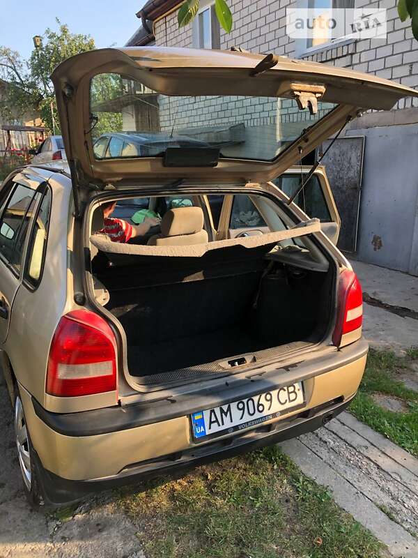 Хэтчбек Volkswagen Pointer 2006 в Звягеле