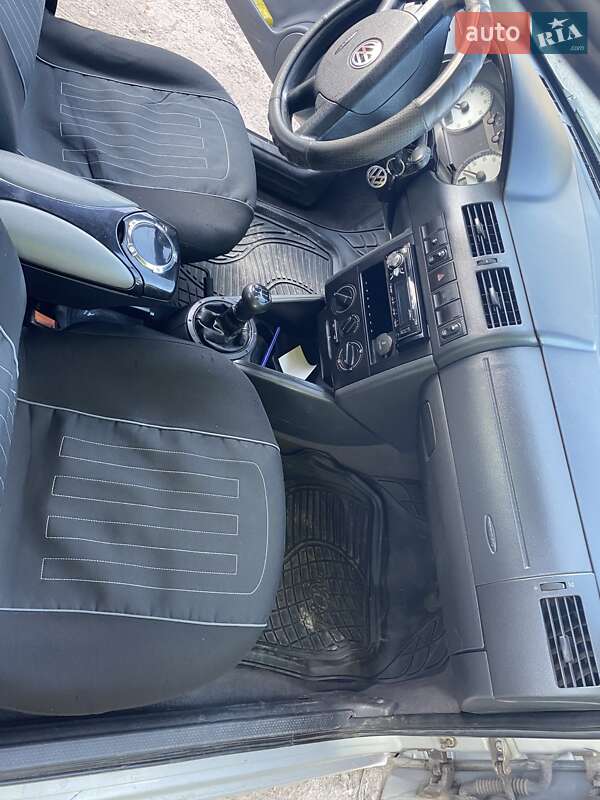 Хэтчбек Volkswagen Pointer 2004 в Сокале