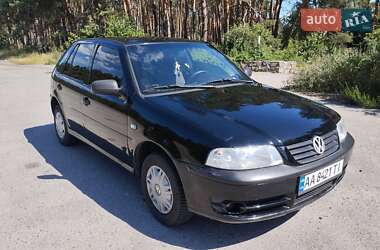 Хетчбек Volkswagen Pointer 2004 в Рокитному