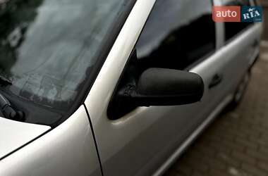 Хэтчбек Volkswagen Pointer 2004 в 