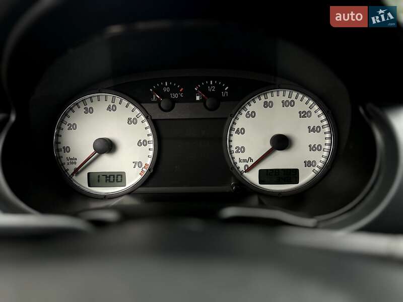Хэтчбек Volkswagen Pointer 2004 в Харькове