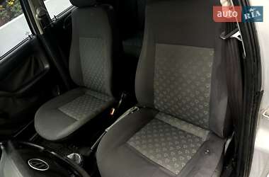 Хэтчбек Volkswagen Pointer 2004 в 