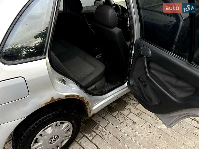 Хэтчбек Volkswagen Pointer 2004 в Харькове