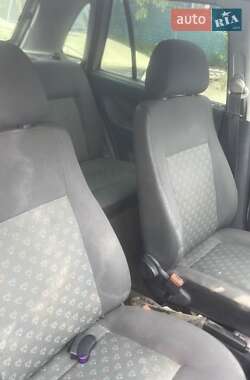 Хетчбек Volkswagen Pointer 2004 в 