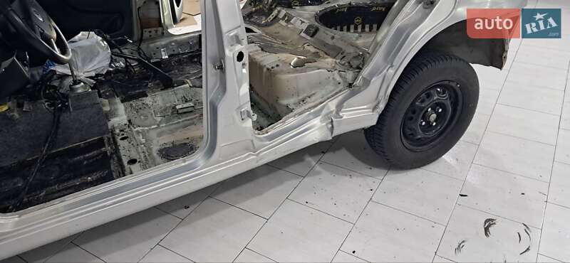 Хетчбек Volkswagen Pointer 2004 в Одесі фото 2 Хетчбек Volkswagen Pointer 2004 в Одесі