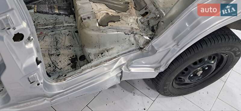 Хетчбек Volkswagen Pointer 2004 в Одесі фото 5 Хетчбек Volkswagen Pointer 2004 в Одесі