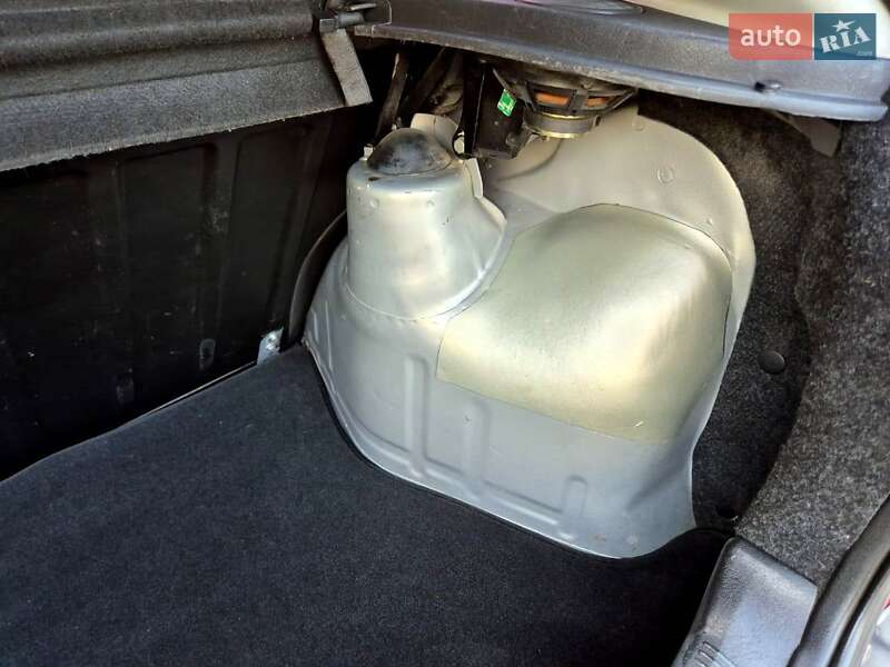 Хэтчбек Volkswagen Pointer 2004 в Обухове фото 24 Хэтчбек Volkswagen Pointer 2004 в Обухове