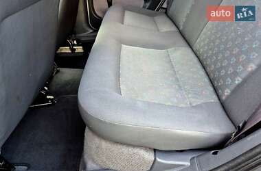 Хэтчбек Volkswagen Pointer 2004 в 