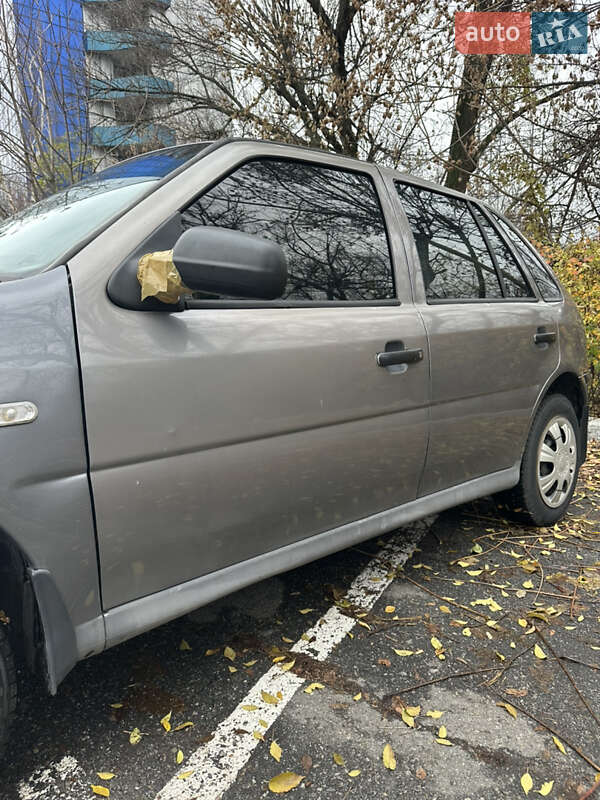Хетчбек Volkswagen Pointer 2006 в Дніпрі