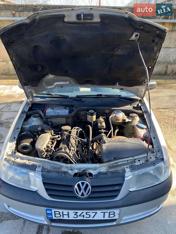 Хэтчбек Volkswagen Pointer 2006 в Одессе