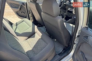 Хетчбек Volkswagen Pointer 2005 в Дніпрі