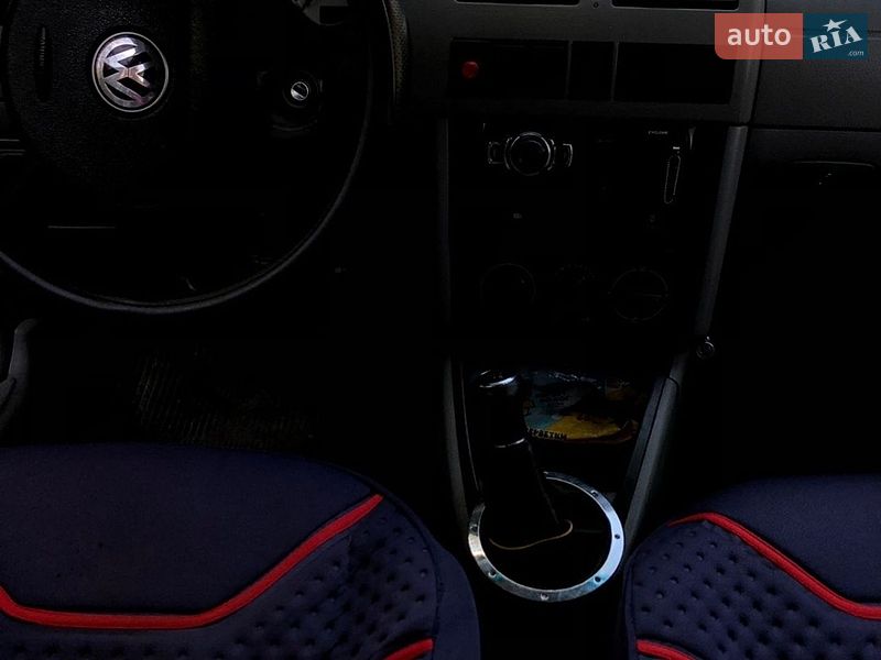 Хетчбек Volkswagen Pointer 2006 в Горохові