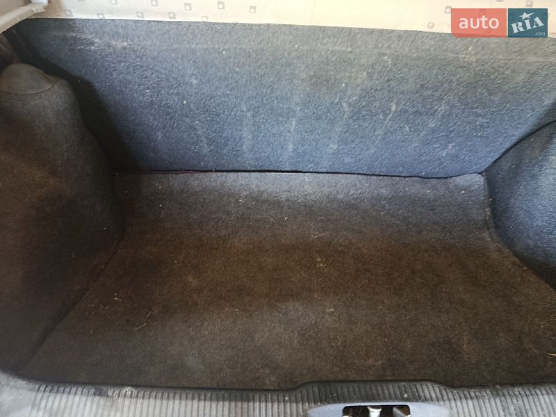 Хэтчбек Volkswagen Pointer 2006 в Черновцах