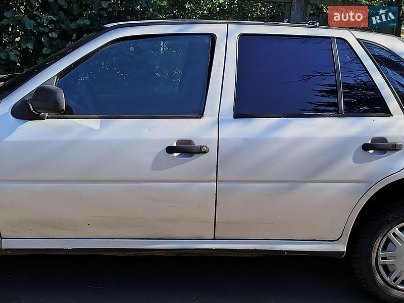 Хэтчбек Volkswagen Pointer 2004 в Киеве