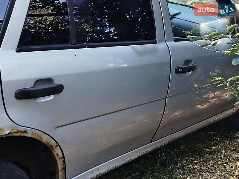Хэтчбек Volkswagen Pointer 2004 в Киеве