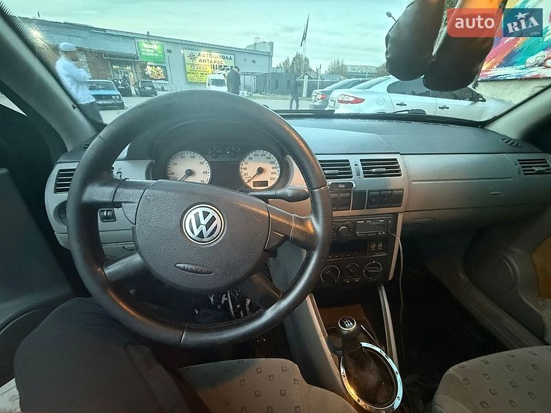 Хетчбек Volkswagen Pointer 2006 в Павлограді