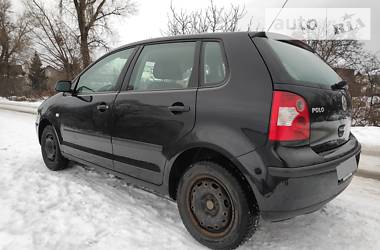 Хэтчбек Volkswagen Polo 2004 в 
